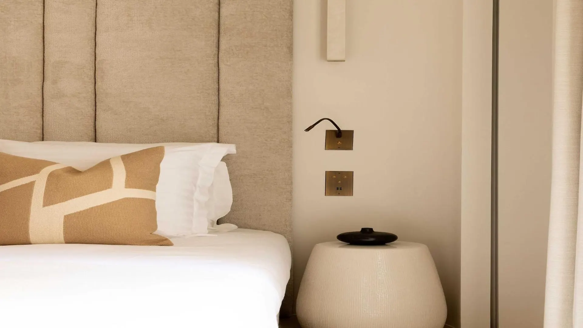 Luxury Flat -2Br 6P- Madeleine Saint Honore 巴黎 0*,  法国